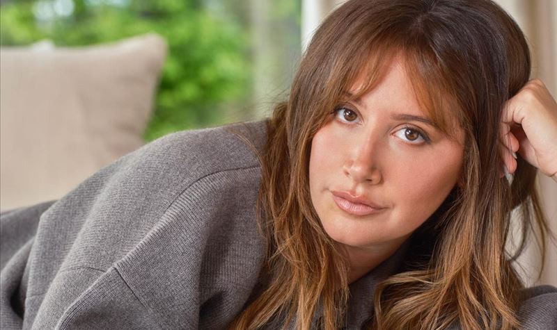 Ashley Tisdale: baby on board!