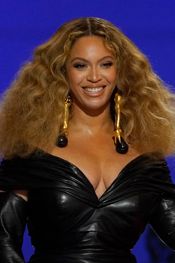 Beyoncé, a Queen dos Soul Train Awards!