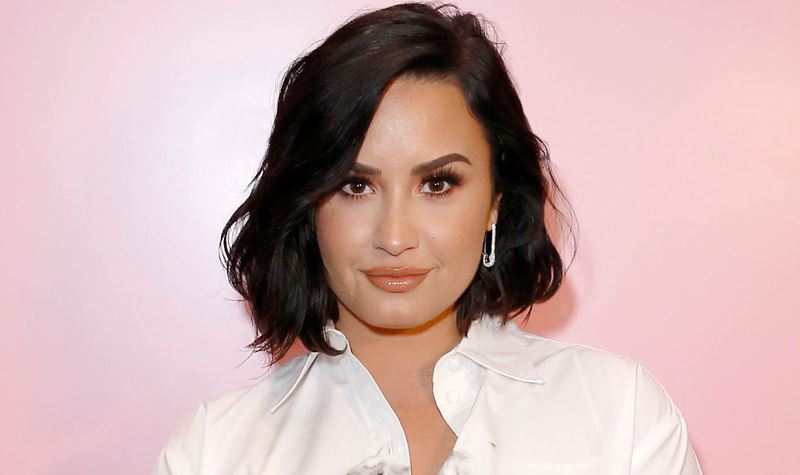 Demi Lovato anuncia versão rock de um mega hit.