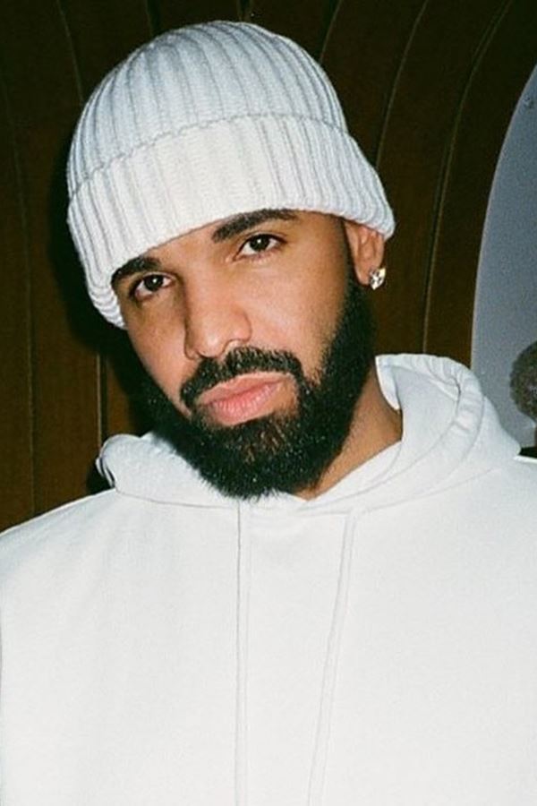 Drake lança mixtape