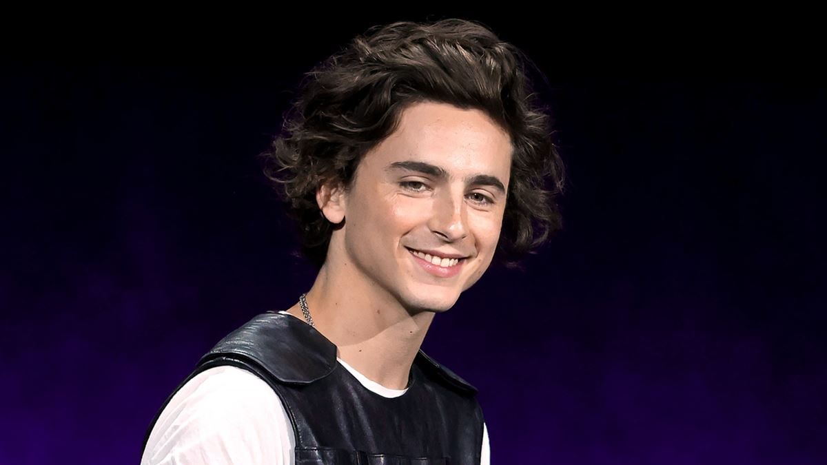 Timothée Chalamet visitou a produção de Barbie