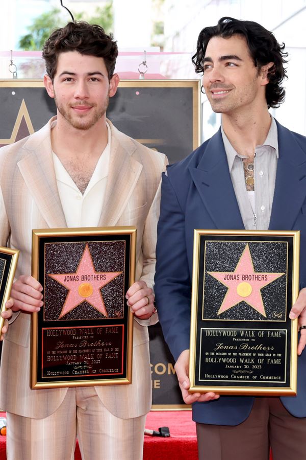 Jonas Brothers já estão no Passeio da Fama em Hollywood