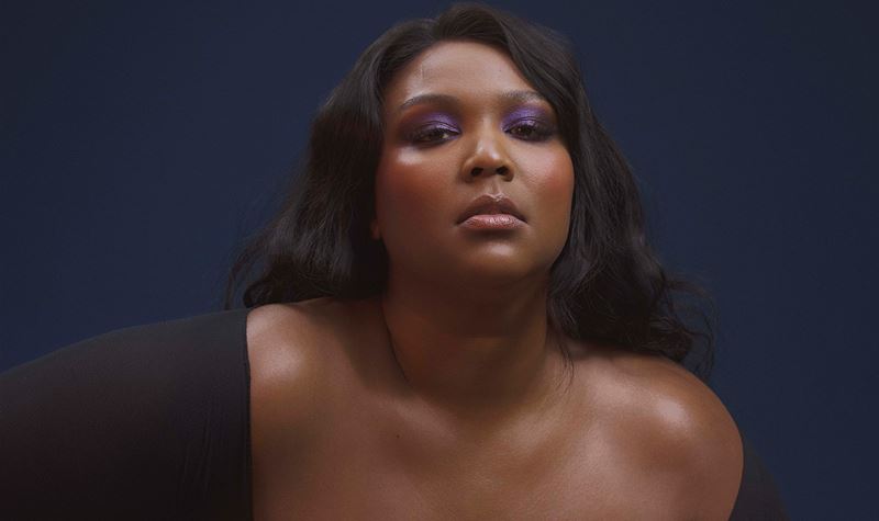 Lizzo "is looking for you!"
