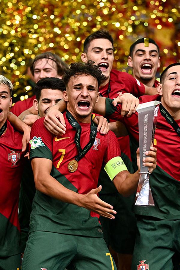 Euro sub-19: a foto oficial e a numeração da seleção de Portugal