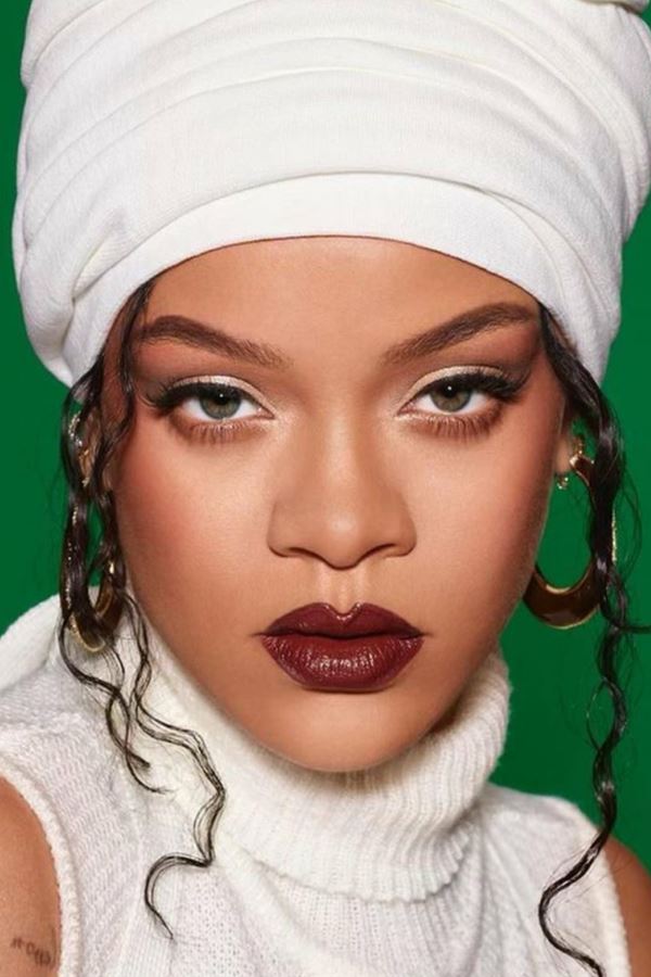 Rihanna "nervosa, mas animada"!
