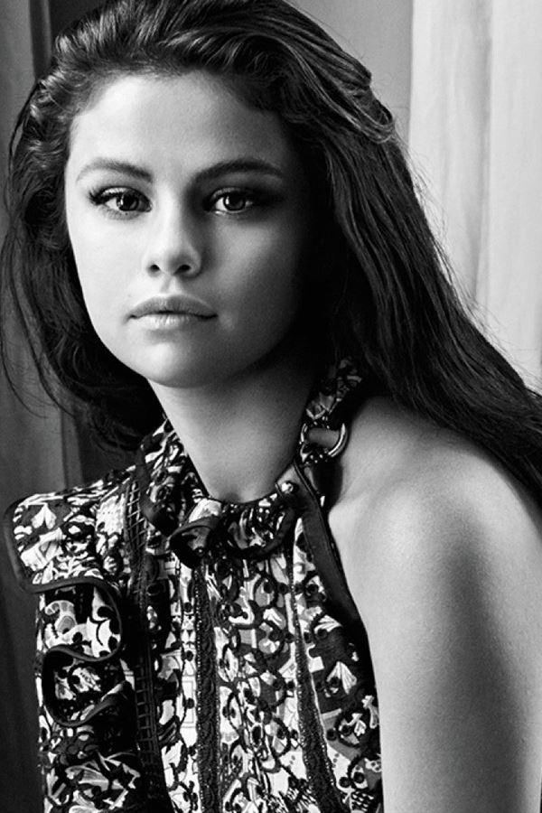 Selena Gomez revela ter tido medo de fazer 30 anos