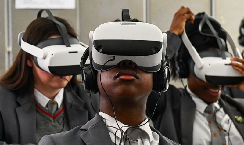 Realidade Virtual chega às escolas britânicas